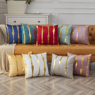 Luxury Gold Velvet Pillow Cover 18x18 – Soft Geometric Decorative Cushion