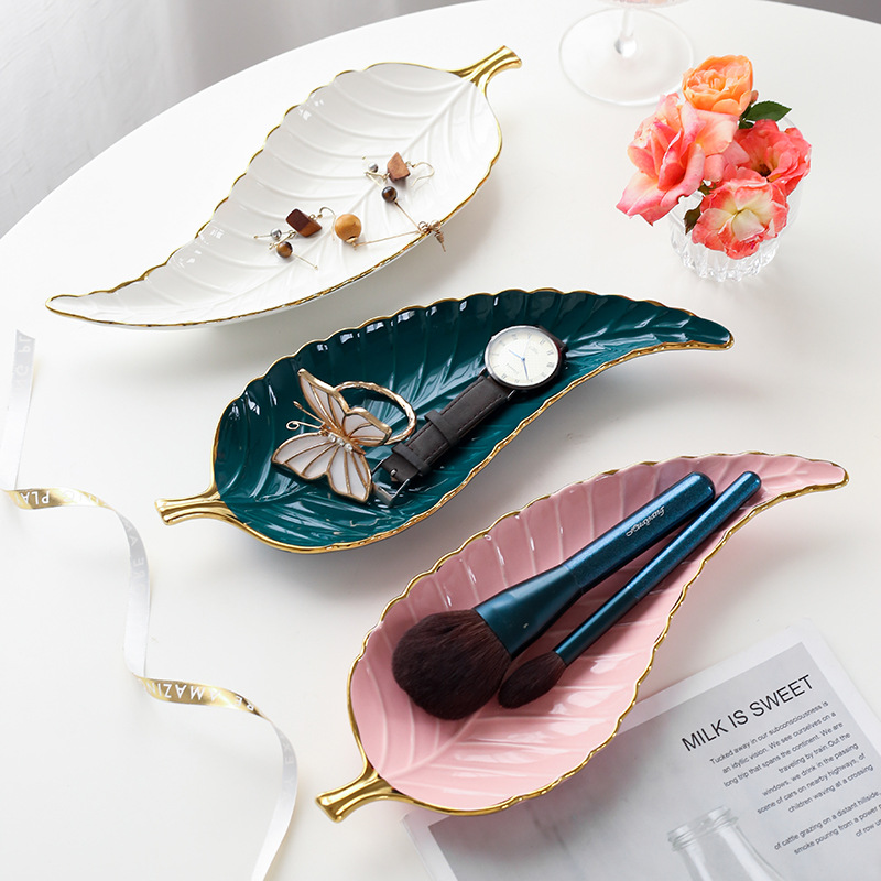 Elegant European Gold Leaf Ceramic Tray - Image 2