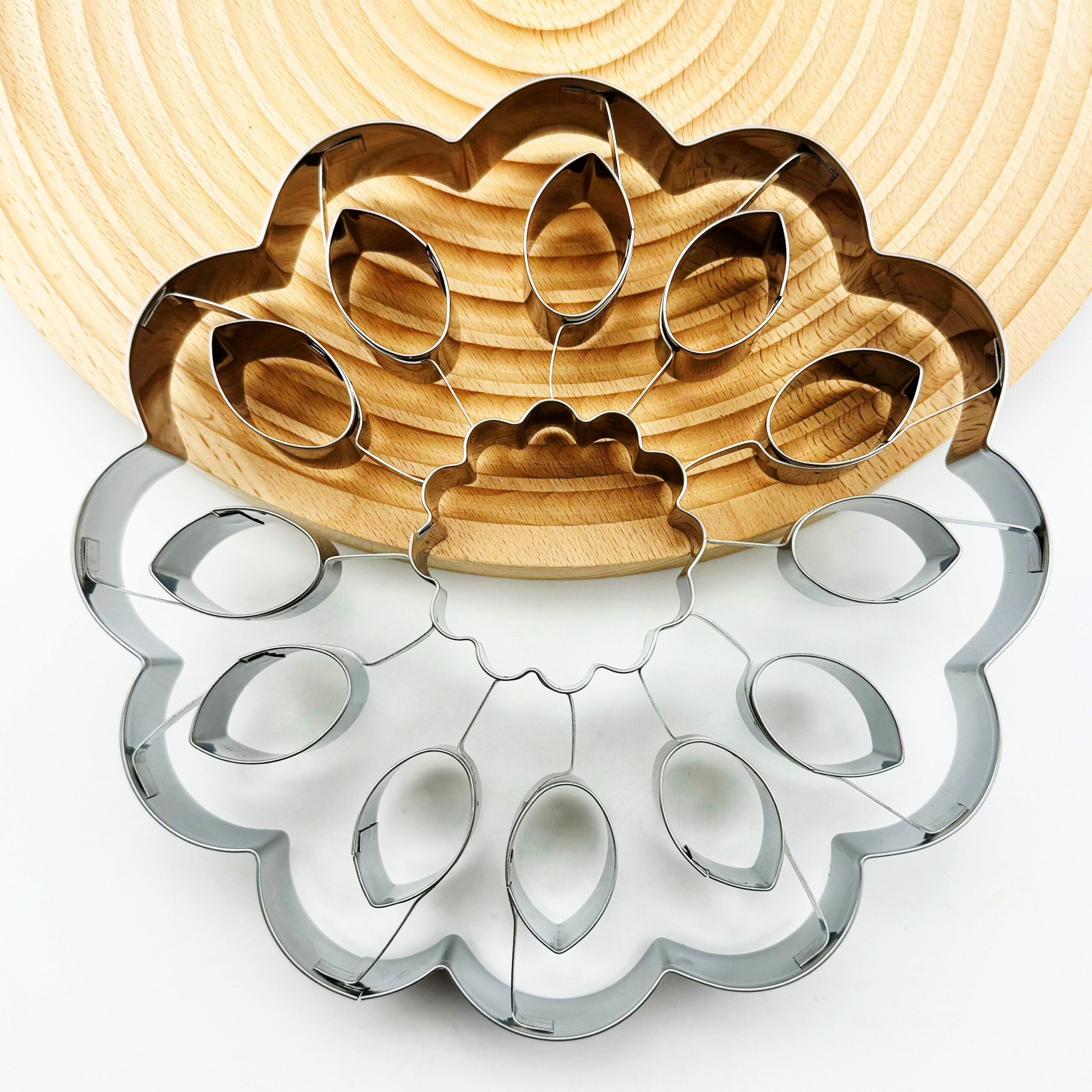 Stainless Steel Giant Floral Pie & Cookie Cutter for Baking & Crafts - Image 4