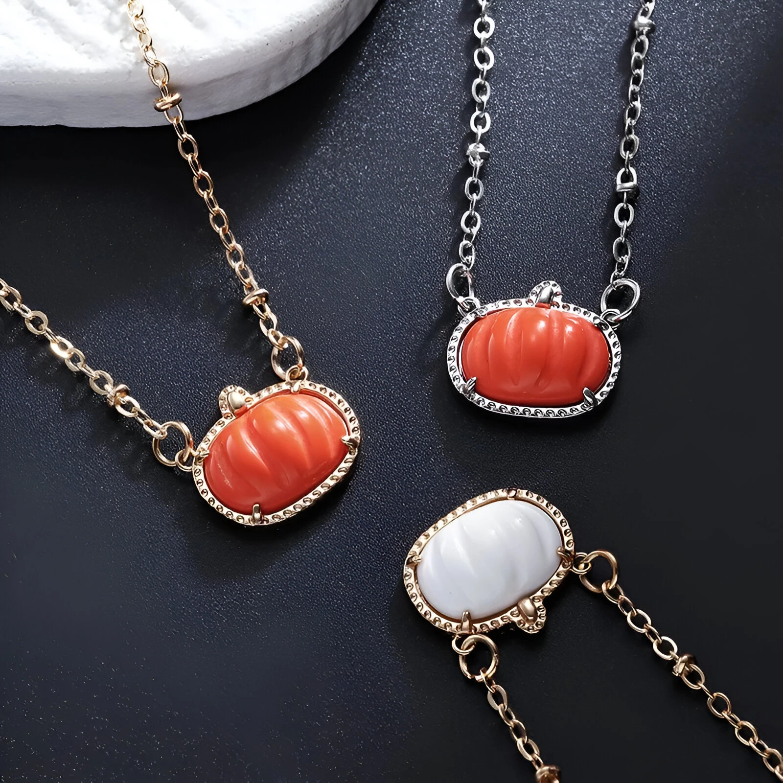 Pumpkin Pendant Necklace for Women – Party Charm Jewelry - Image 3