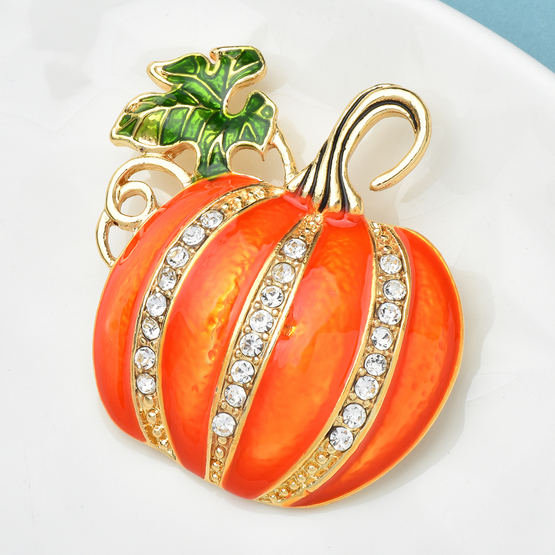 Elegant Enamel Pumpkin Rhinestone Brooch Pin – Festive Fashion Accessory - Image 4