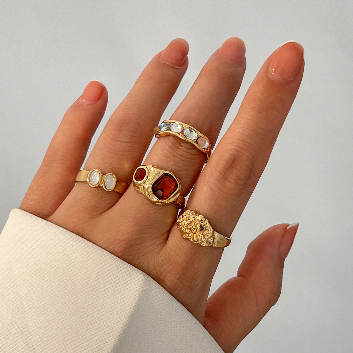 Boho Gold Rhinestone Ring Set - Elegant Jewelry for Women - Image 2