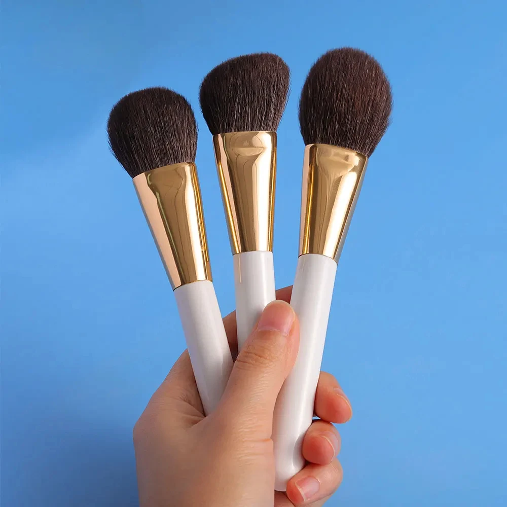 3pcs White Makeup Brush Set for Powder, Blush, Contour & Highlight - Image 4