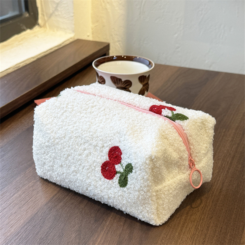 Plush Makeup Bag – Large Capacity Travel Cosmetic Pouch - Image 3