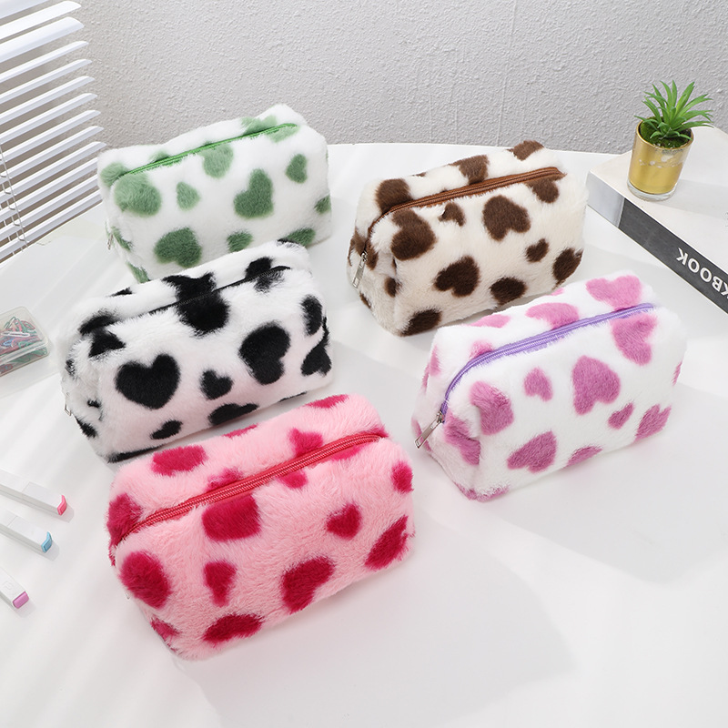 Plush Kawaii Cosmetic Bag – Cute Travel Makeup Organizer & Pencil Pouch - Image 2