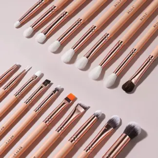 Pink Makeup Brush Set – Premium Foundation, Contour & Eyeshadow Tools (28 pcs)