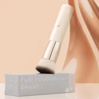 Flat Top Kabuki Foundation Brush – Professional Makeup Blending Tool