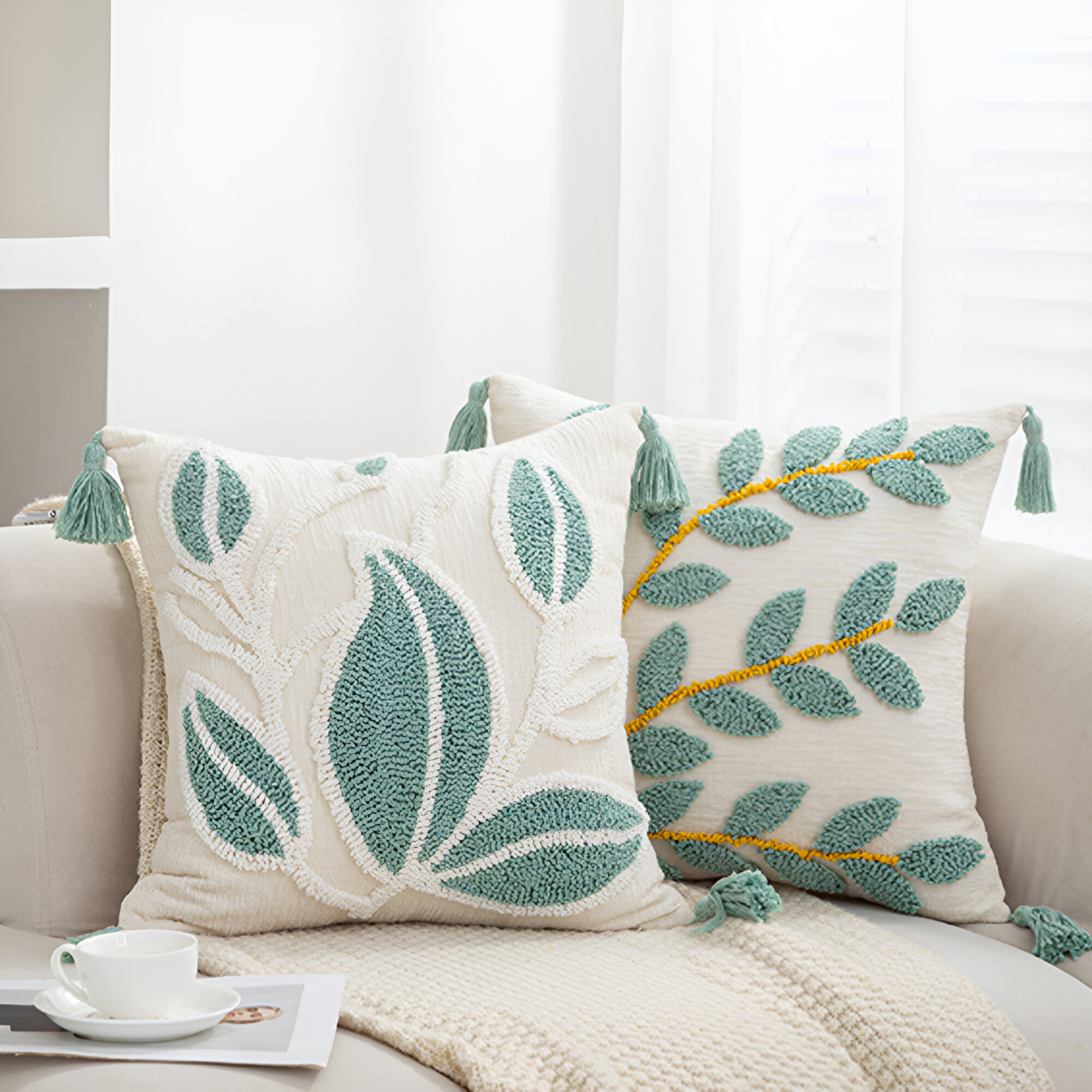 Bohemian Moroccan Leaf Velvet Pillowcase - Stylish Home Decor - Image 4